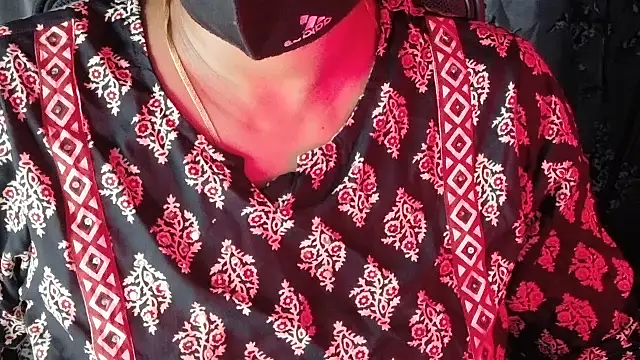 SexyAndHottie online show from 04/15/26, 01:29