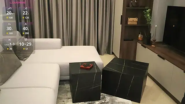 IrisNoire online show from 01/10/25, 08:15