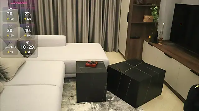 IrisNoire online show from 01/13/25, 08:15