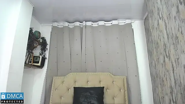 CataFox  online show from 03/07/25, 01:42