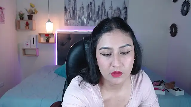 mia aira online show from 02/13/25, 08:13