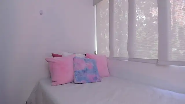 Brisa blue online show from 01/14/25, 04:18