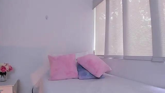 Brisa blue online show from 01/28/25, 03:35