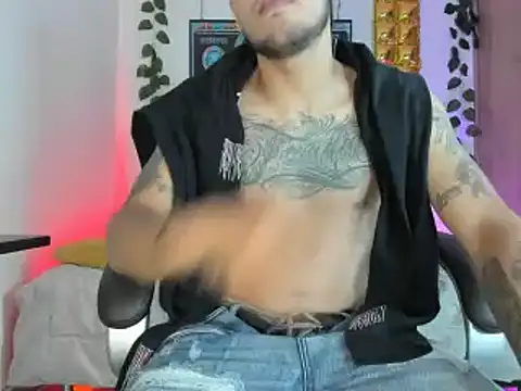 mikee scooth online show from 01/25/25, 09:57