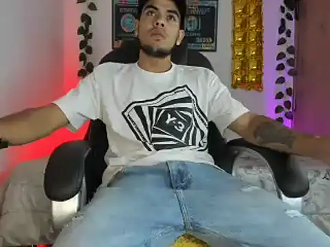 mikee scooth online show from 02/05/25, 09:07