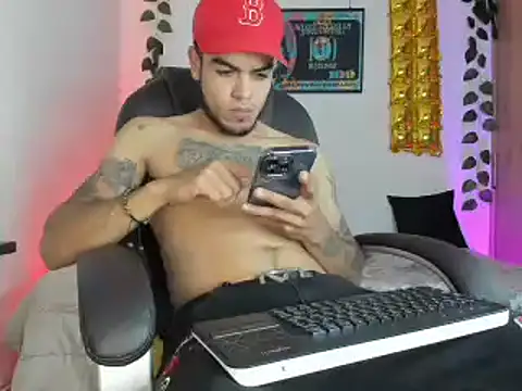 mikee scooth online show from 02/08/25, 02:58