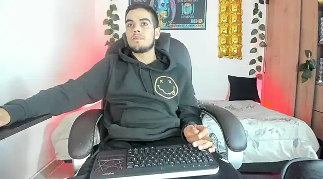 mikee scooth online show from 02/12/25, 07:02