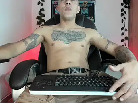 mikee scooth online show from 03/22/25, 04:56