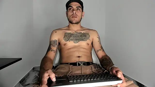 mikee scooth online show from 11/05/25, 12:21