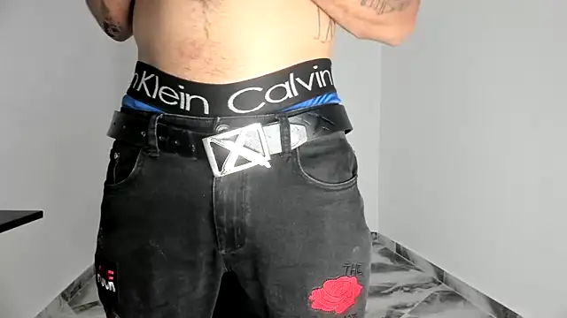 mikee scooth online show from 11/07/25, 09:53