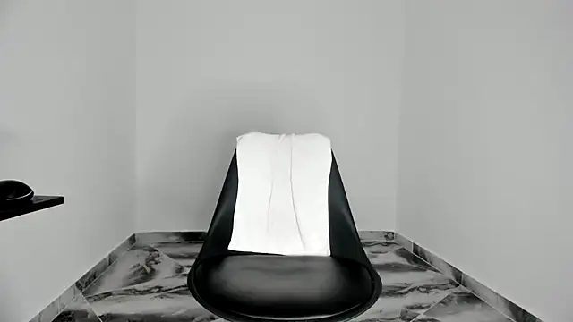 mikee scooth online show from 11/19/25, 06:30