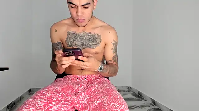 mikee scooth online show from 01/16/26, 03:05