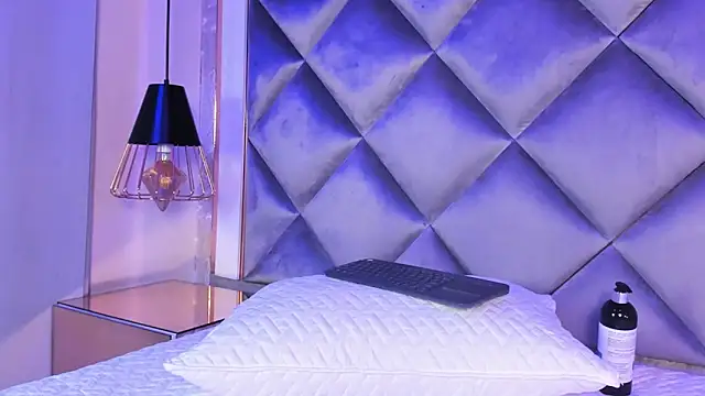 Snapshot of ammy_durand chatting on 01/12/25, 10:12 ammy durand online show from 01/12/25, 10:12