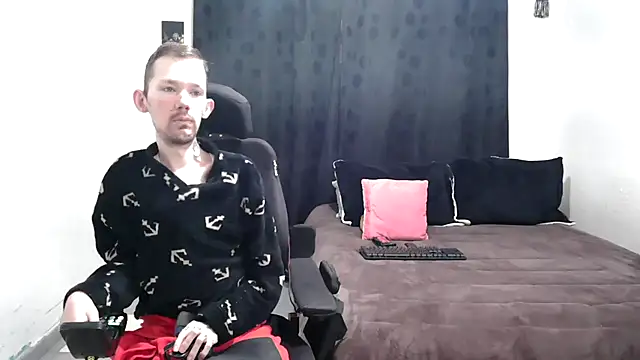 Sophia and Thomas online show from 02/14/25, 11:31