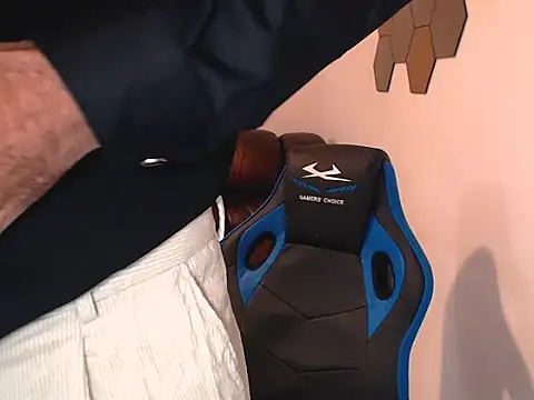 Leo 1617 online show from 10/09/25, 05:33