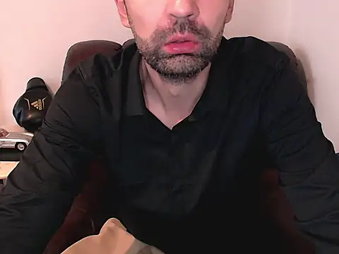 Leo 1617 online show from 10/20/25, 02:39