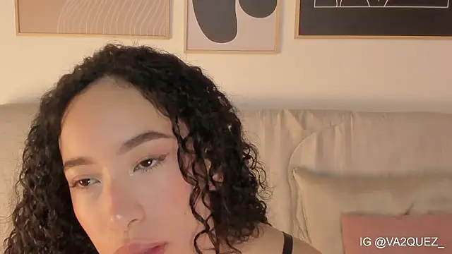 Snapshot of Heyloreley chatting on 02/18/26, 02:29 Heyloreley online show from 02/18/26, 02:29