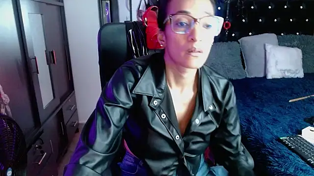 SamaraMartinez online show from 11/17/25, 10:59