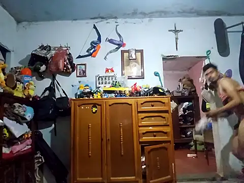 Menpolla hot online show from 04/19/26, 01:27