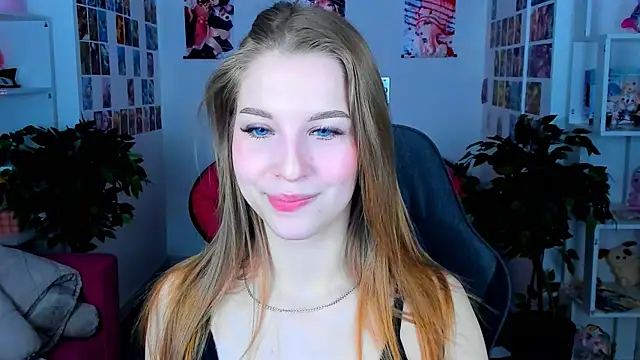 CuteMousee online show from 12/22/24, 08:38