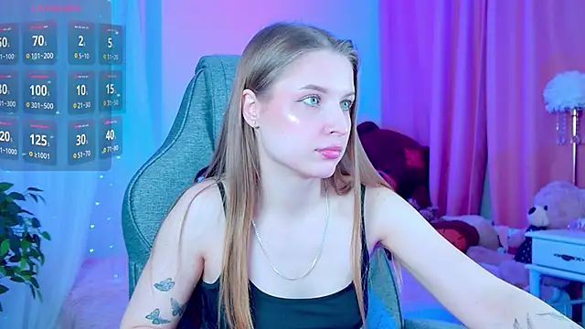 CuteMousee online show from 12/15/25, 05:55