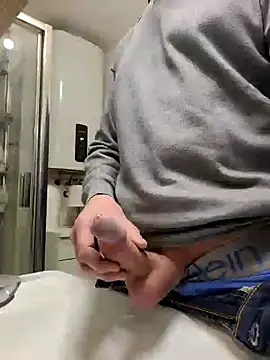 Snapshot of Veinedur chatting on 12/12/24, 06:53 Veinedur online show from 12/12/24, 06:53