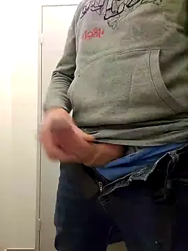 Snapshot of Veinedur chatting on 01/29/25, 02:00 Veinedur online show from 01/29/25, 02:00