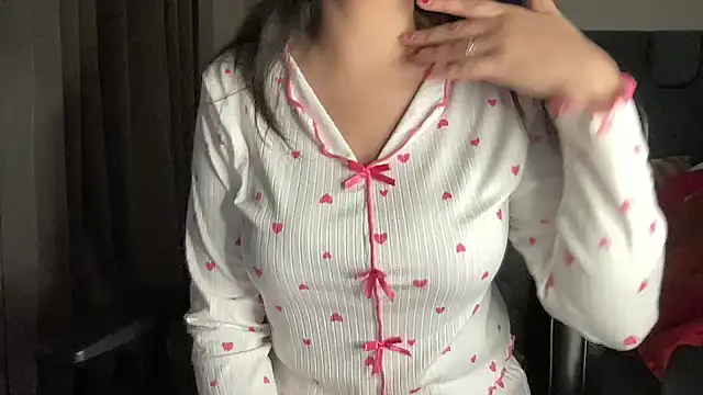 Snapshot of Wild_Fantasy_7 chatting on 02/08/25, 10:40 Wild Fantasy 7 online show from 02/08/25, 10:40