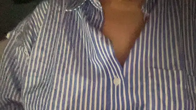 Snapshot of Wild_Fantasy_7 chatting on 09/28/25, 06:24 Wild Fantasy 7 online show from 09/28/25, 06:24