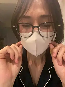 Snapshot of mel__mel chatting on 03/15/26, 01:17 mel mel online show from 03/15/26, 01:17