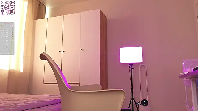 HalieCross online show from 03/21/25, 04:39