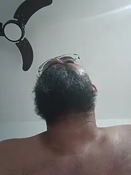 Snapshot of urso266 chatting on 02/19/26, 02:18 urso266 online show from 02/19/26, 02:18