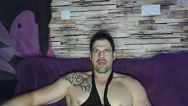 Snapshot of XxBigboybandxX chatting on 02/09/25, 03:34 XxBigboybandxX online show from 02/09/25, 03:34