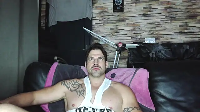 XxBigboybandxX online show from 12/19/25, 06:37