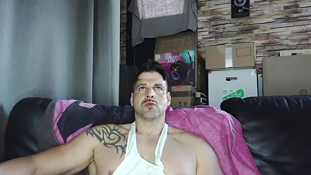 XxBigboybandxX online show from 03/17/26, 08:39