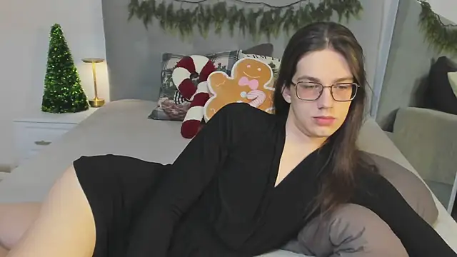 Alfreda Mills online show from 12/18/25, 10:43