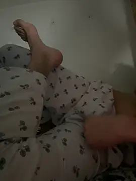 Snapshot of sxssxssxs@xh chatting on 10/26/25, 03:45 sxssxssxsxh online show from 10/26/25, 03:45