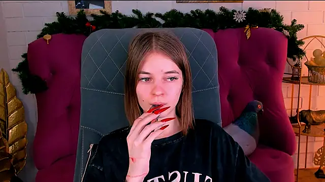 TinaDavil online show from 12/26/24, 04:14