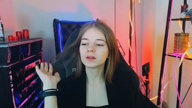 TinaDavil online show from 01/12/25, 01:16