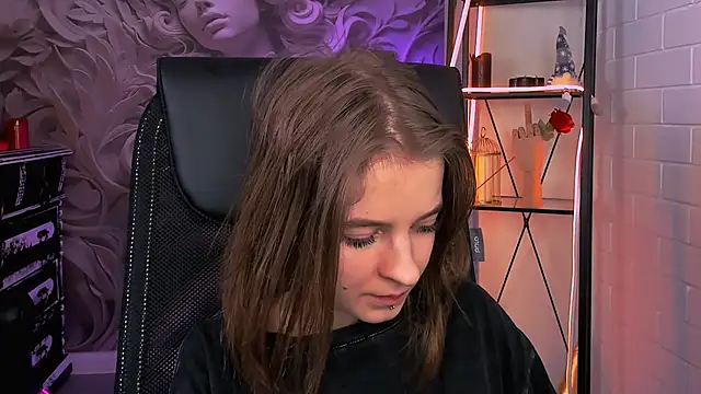 TinaDavil online show from 03/03/25, 08:43