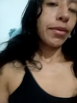 Snapshot of karolinee_66_ chatting on 01/06/25, 08:07 karolinee 66 online show from 01/06/25, 08:07