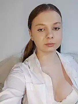 Snapshot of Ekaterina27 chatting on 12/20/24, 08:17 Ekaterina27 online show from 12/20/24, 08:17