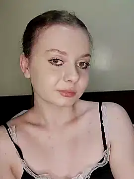 Snapshot of Ekaterina27 chatting on 02/14/25, 08:31 Ekaterina27 online show from 02/14/25, 08:31