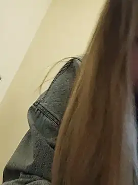 Snapshot of Ekaterina27 chatting on 03/03/25, 07:17 Ekaterina27 online show from 03/03/25, 07:17