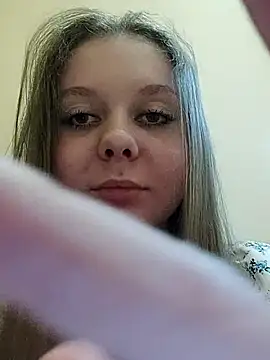 Snapshot of Ekaterina27 chatting on 03/05/25, 07:06 Ekaterina27 online show from 03/05/25, 07:06