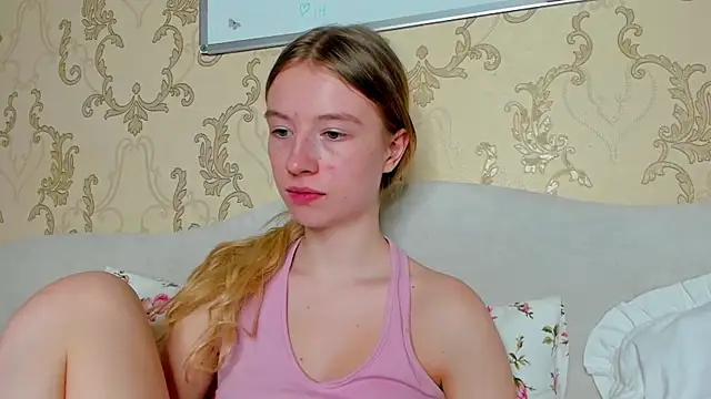 minidivaa  online show from 12/13/24, 05:49