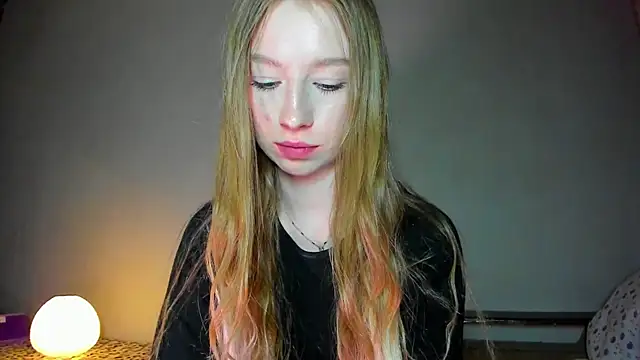 minidivaa  online show from 04/14/26, 08:48