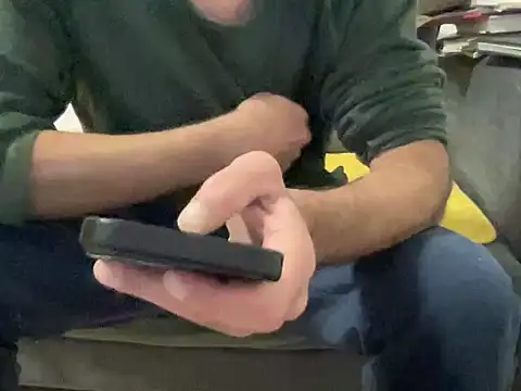 4small4inchlol online show from 01/12/26, 05:40