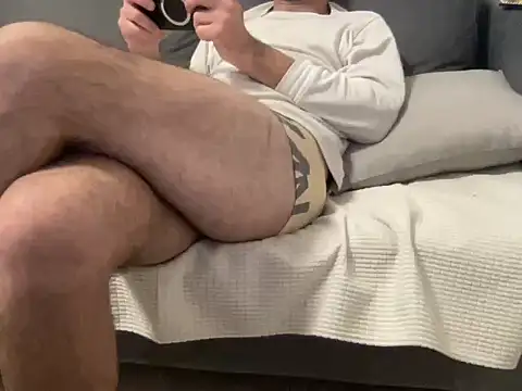 4small4inchlol online show from 03/26/26, 07:52