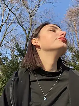 Snapshot of SandraCarter chatting on 02/13/25, 12:00 SandraCarter online show from 02/13/25, 12:00